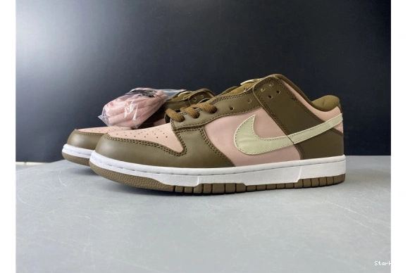 Nike Low Stussy 304292-671 Cherry SB Dunk 0824